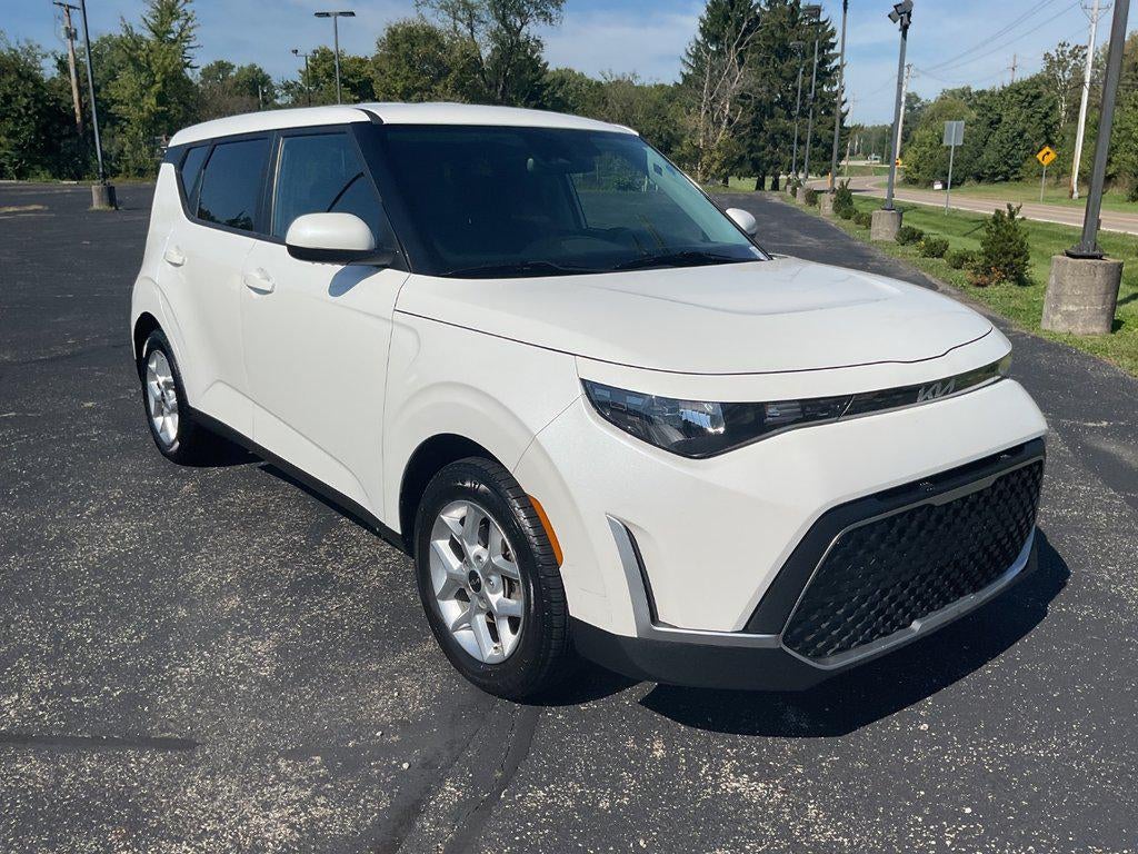 2024 Kia Soul LX IVT