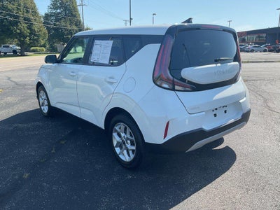 2024 Kia Soul LX IVT