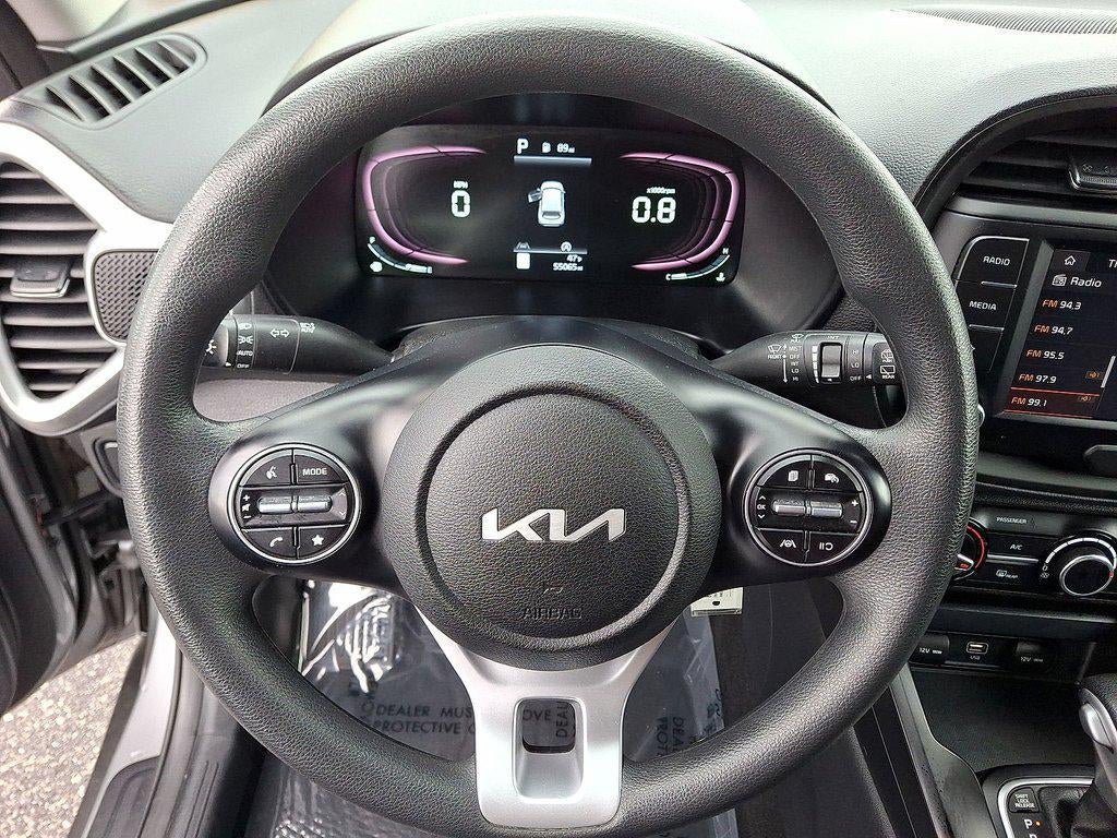 2023 Kia Soul LX IVT