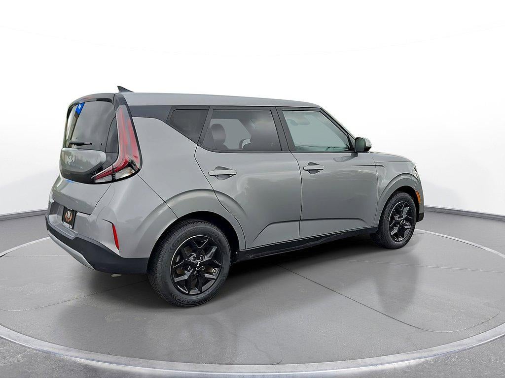 2023 Kia Soul LX IVT