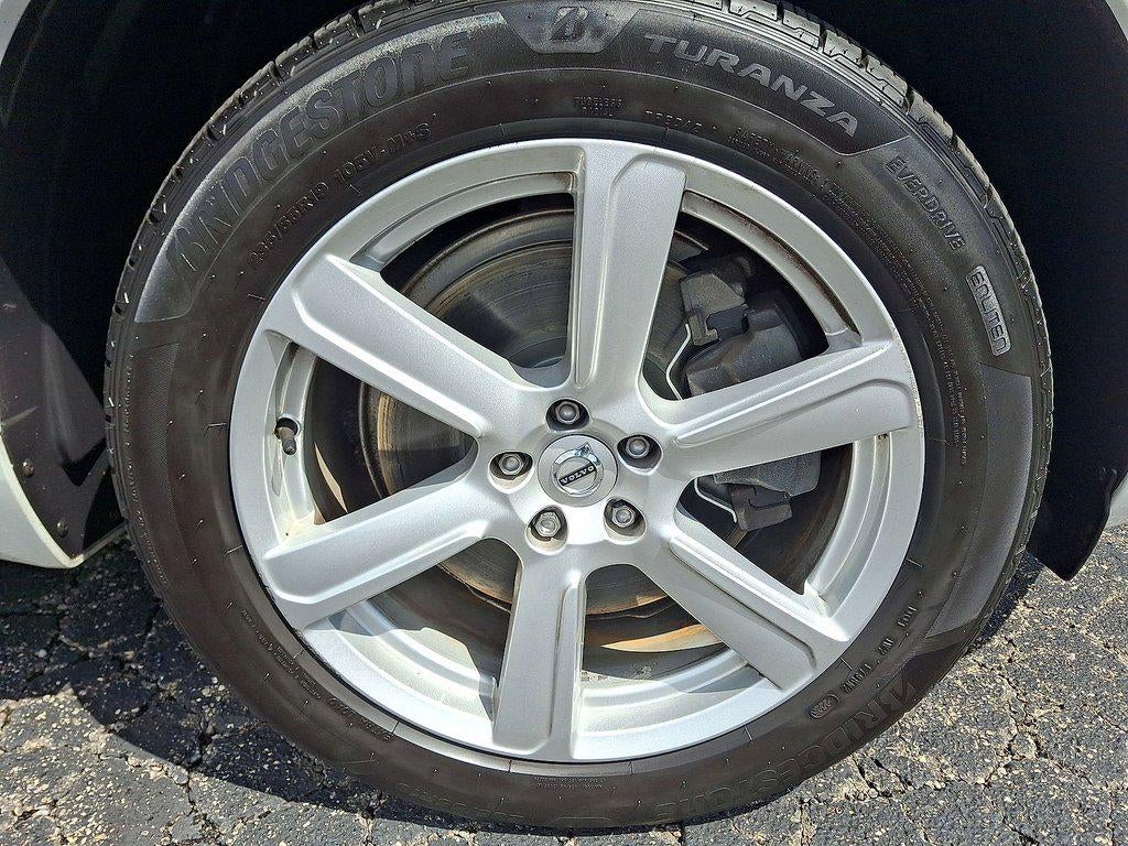 2022 Volvo Xc90 T5 AWD Momentum 7P