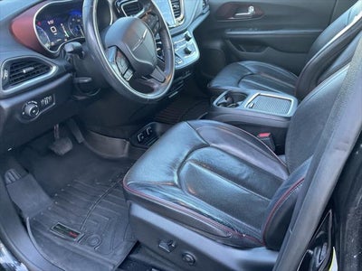 2020 Chrysler Pacifica Limited 35th Anniversary