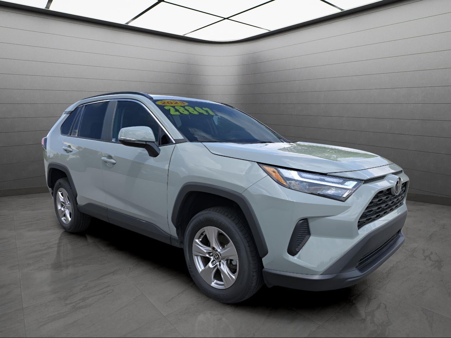 2023 Toyota RAV4 XLE