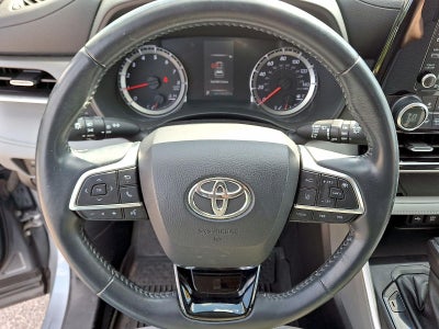 2021 Toyota Highlander LE