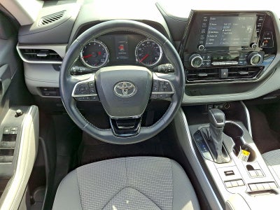 2021 Toyota Highlander LE