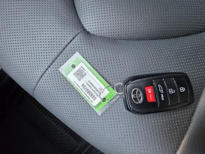 2025 Toyota Highlander Hybrid Platinum