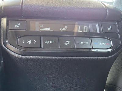 2025 Toyota Highlander Hybrid Platinum