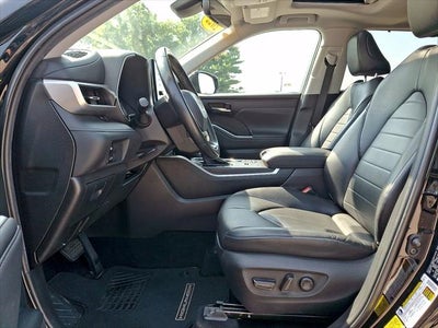 2022 Toyota Highlander Hybrid XLE