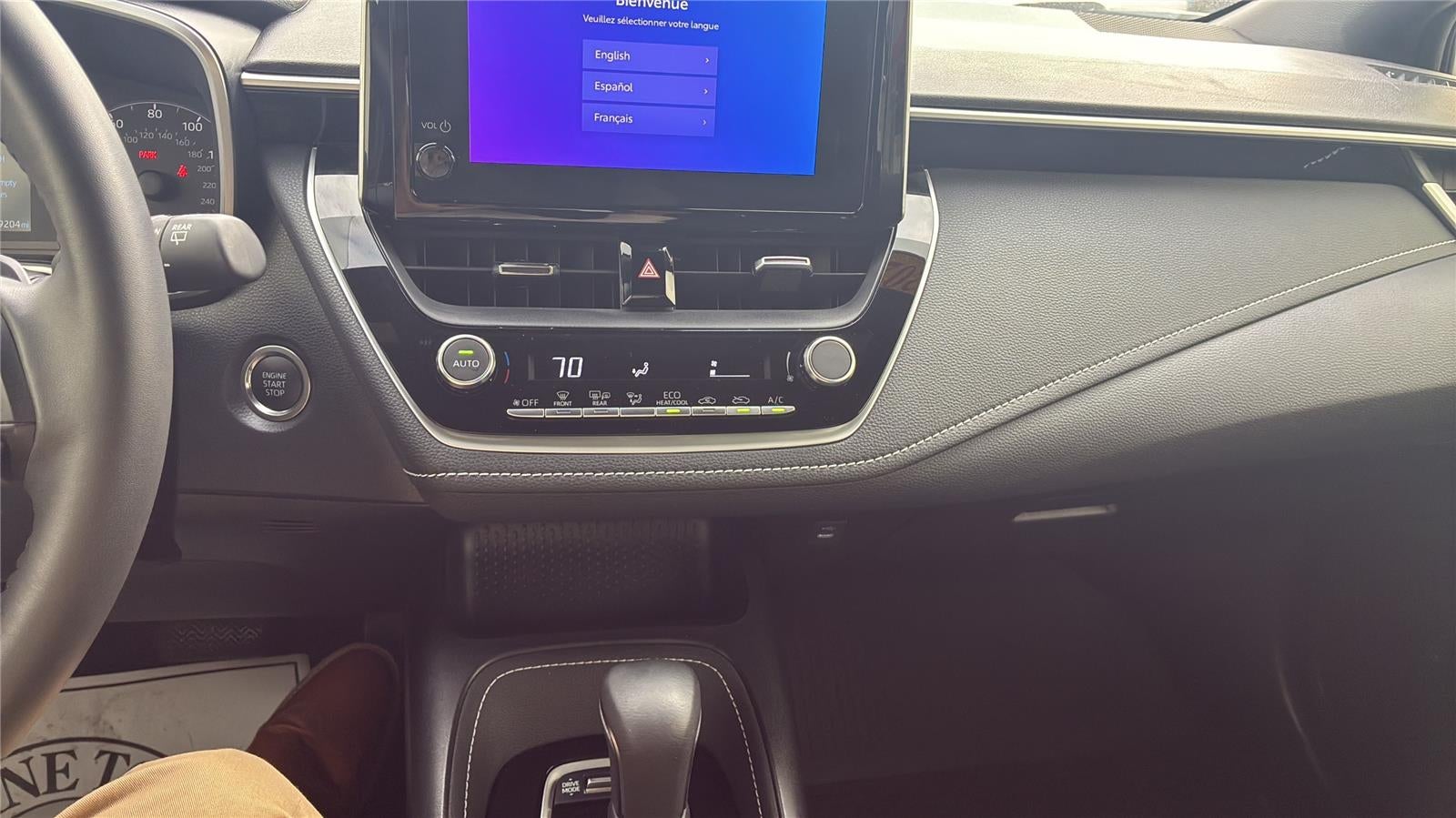 2025 Toyota Corolla Hatchback SE