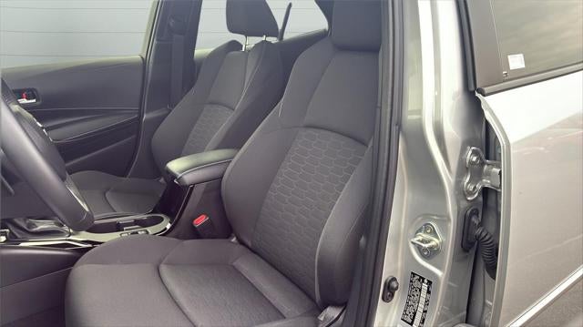 2025 Toyota Corolla Hatchback SE