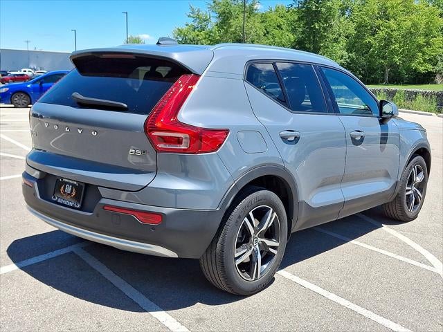 2023 Volvo XC40 Core