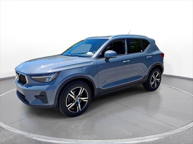 2023 Volvo XC40 Core