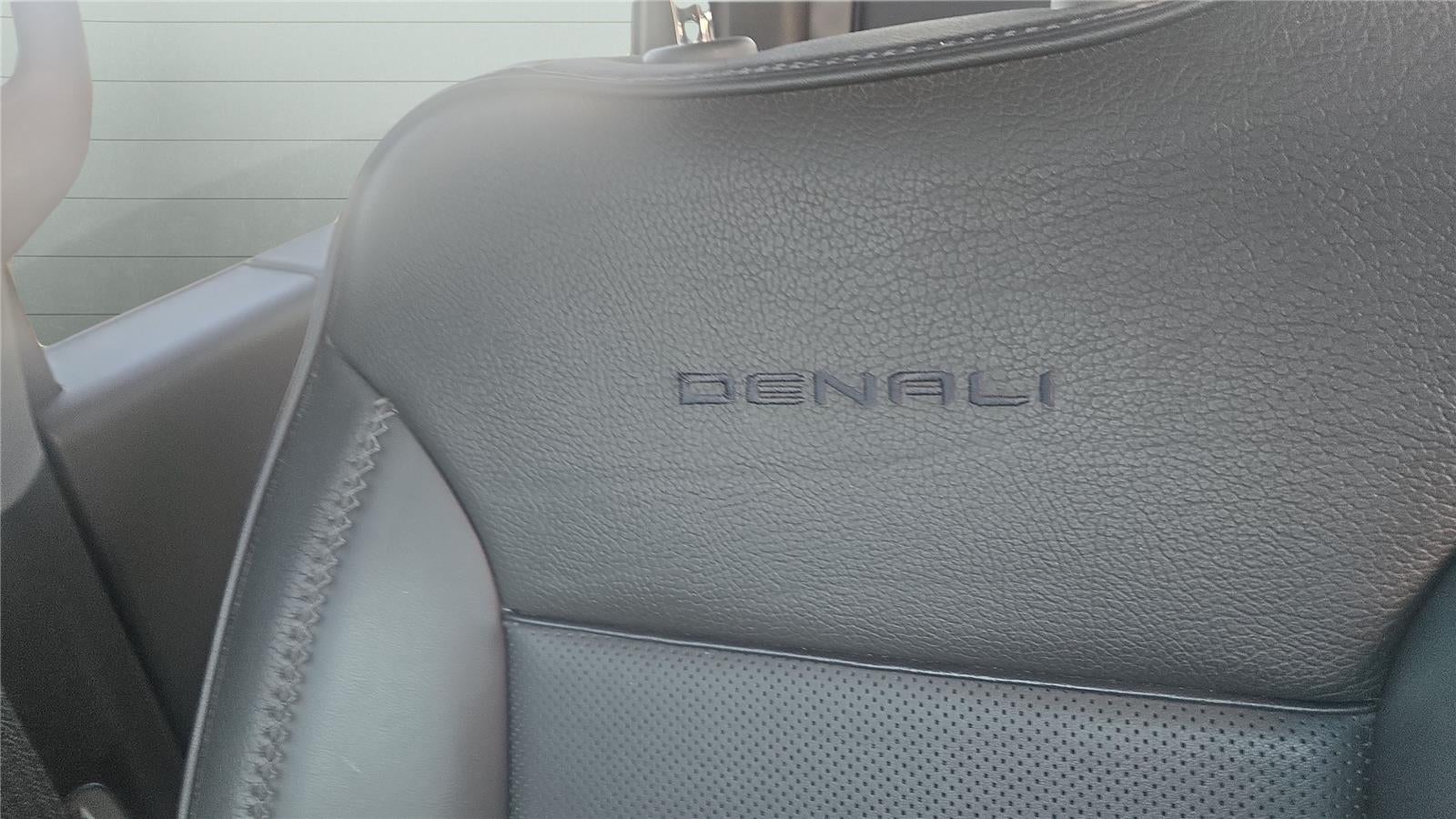 2024 GMC Sierra 2500HD Denali