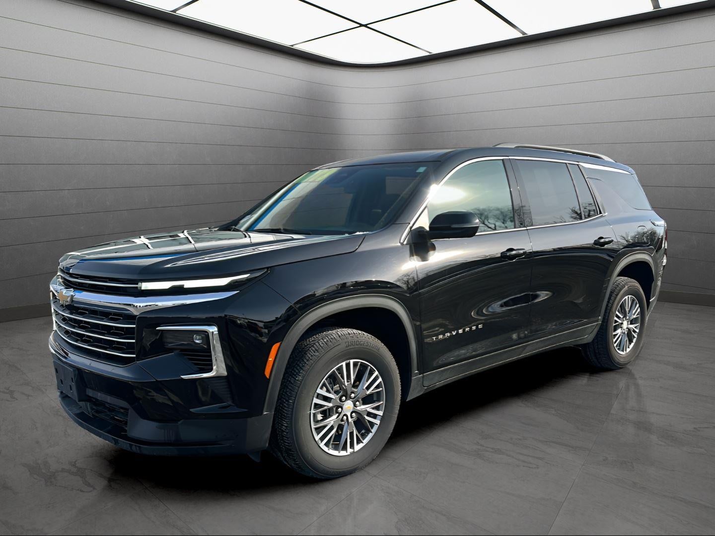 2025 Chevrolet Traverse FWD LT