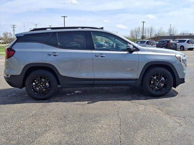 2024 GMC Terrain AT4